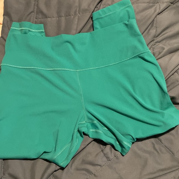 Lululemon Cropped Leggings - Picture 3 of 3